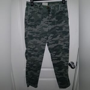 Universal Thread Camouflage Cargo Pants